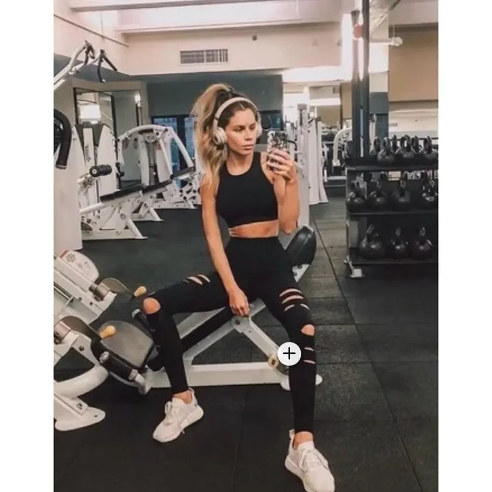Alo High-Waist Ripped Warrior Legging Black Size Small